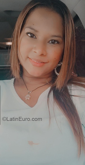 Date this hard body Colombia girl Kelly from Cartagena CO30030