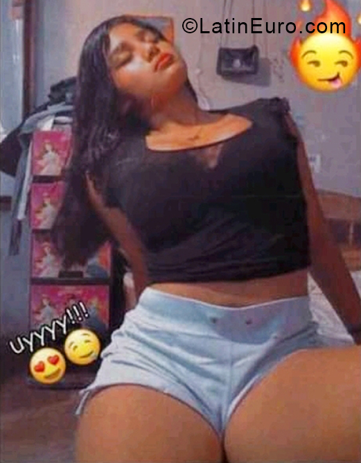 Date this good-looking Nicaragua girl Rose from Managua NI283