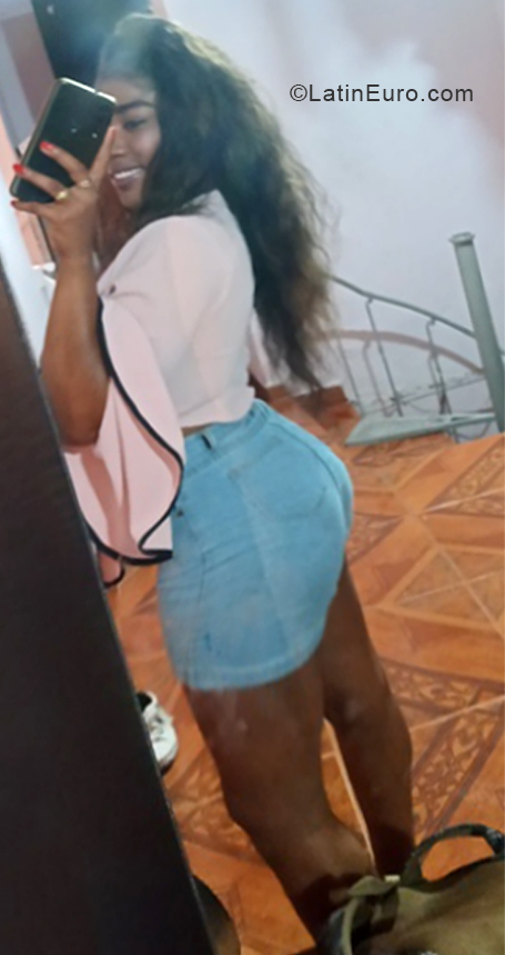 Date this lovely Colombia girl Melisa Mosquera from Medellín CO30136