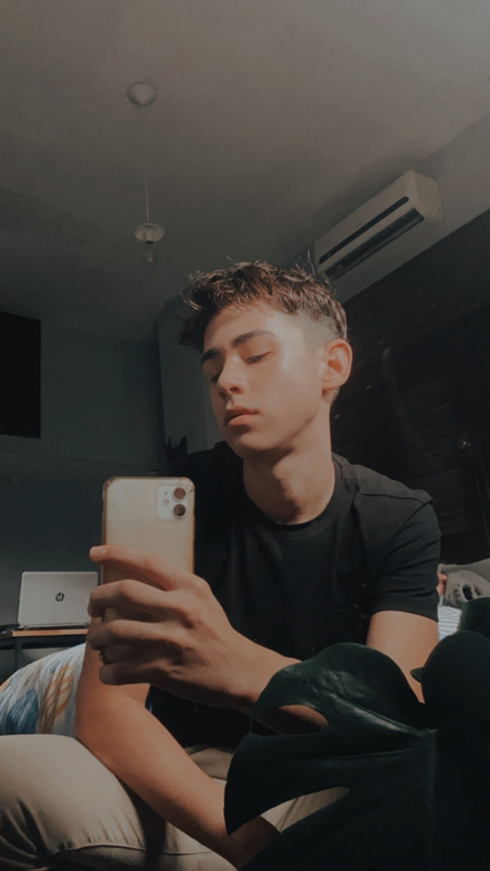 Date this hard body Uruguay man Sebastian from Montevideo UY82