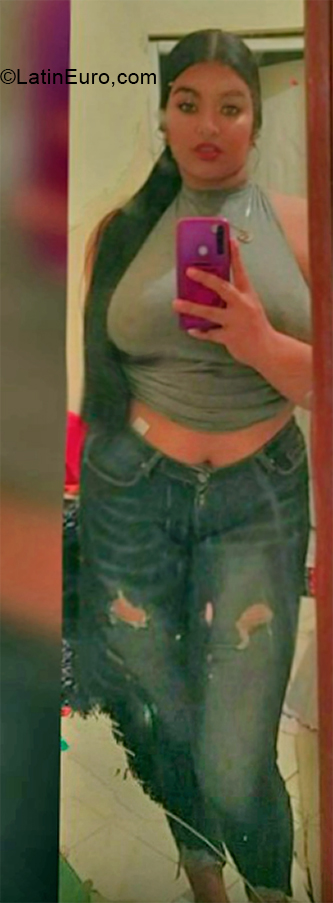 Date this delightful Dominican Republic girl Eliza from Santo Domingo DO39860