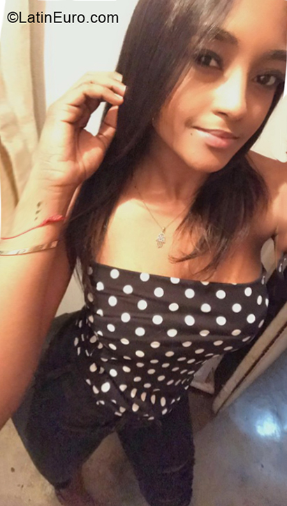 Date this gorgeous Costa Rica man Juan from Santo Domingo DO39884
