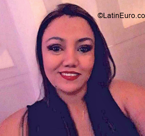 Date this good-looking Colombia girl Gloria from Cartagena CO30392