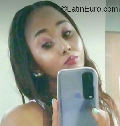 Date this lovely Colombia girl Blanca from Pereira CO30521