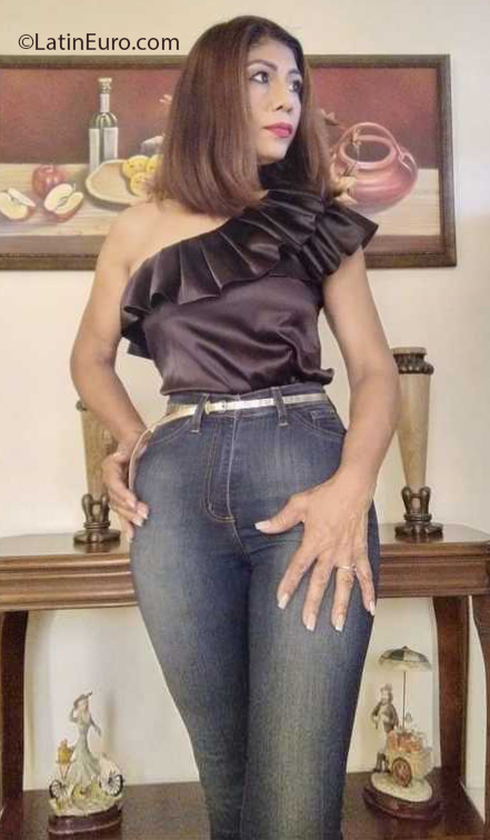 Date this georgeous Dominican Republic girl Ramona from Santo Domingo DO40023