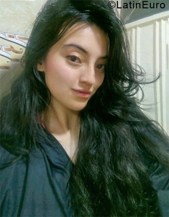 Date this young Colombia girl Pau from Bogota CO30613