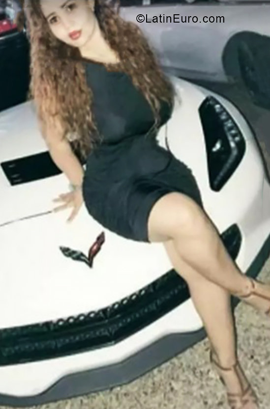 Date this happy Dominican Republic girl Francia from Santiago DO40048