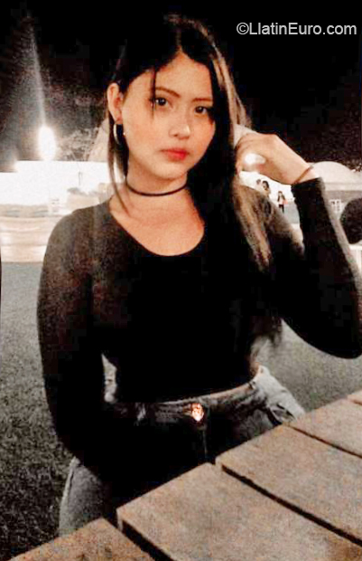 Date this sultry Costa Rica girl Ana Carolina from San Jose CR475