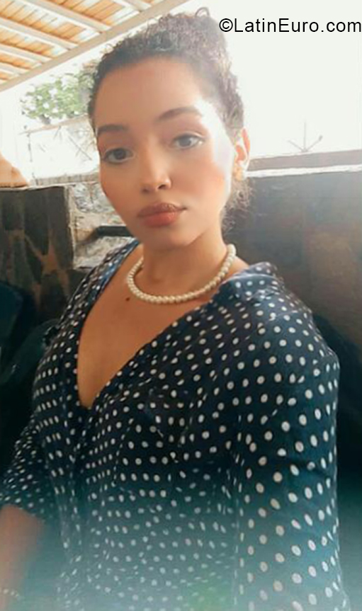 Date this stunning Italy man Pdodjfjfoeoe from Rome VE4108