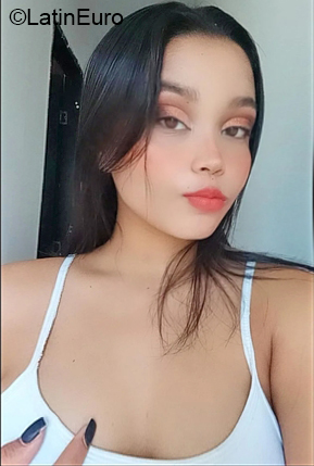 Date this hard body Colombia girl Angelica from Barranquilla CO30693