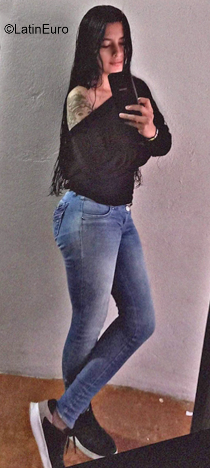 Date this happy Colombia girl Karol from Mocoa CO30744