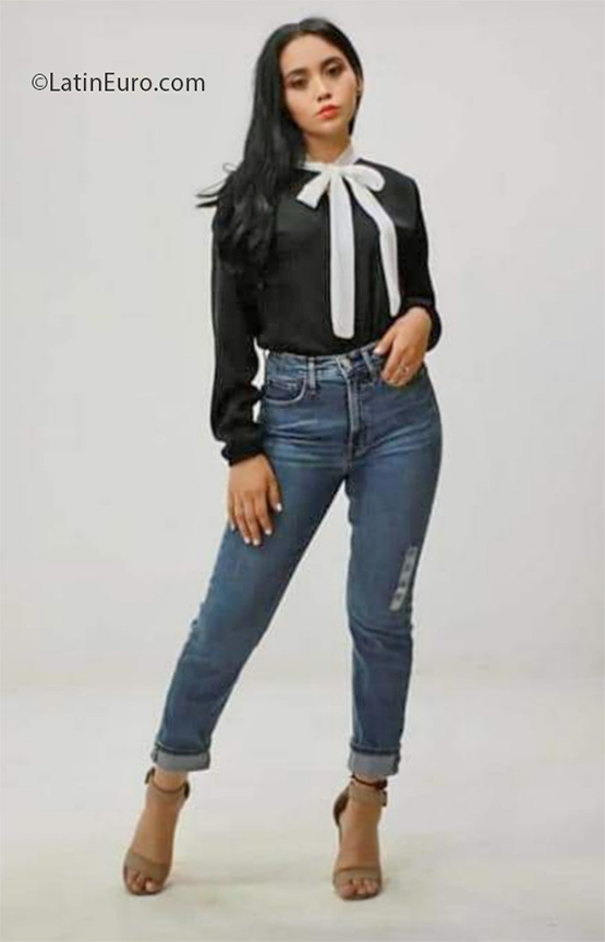 Date this young El Salvador girl Guadalupe from La Libertad SV172
