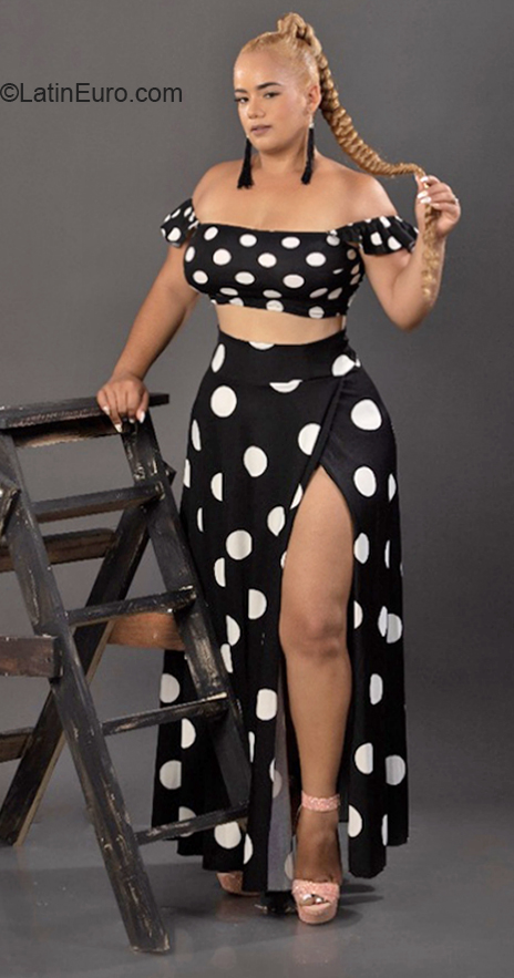 Date this delightful Dominican Republic girl Massiel from Nagua DO40228