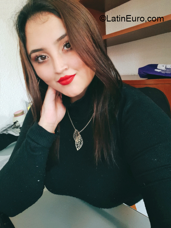 Date this delightful Mexico girl Stephany from Mexico City MX2486