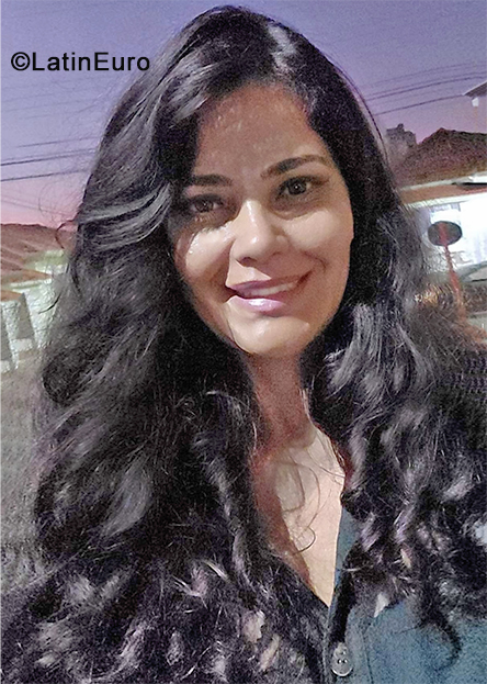 Date this foxy Brazil girl Carmen from Sao Carlos BR11482