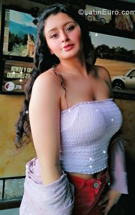 Date this good-looking Peru girl Kathia from Lima PE1939