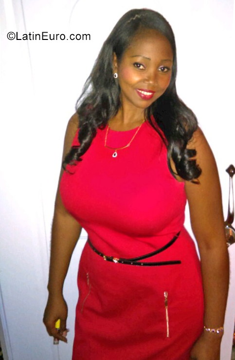 Date this nice looking Dominican Republic girl Emilia cristina from San Cristobal DO40361