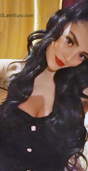 Date this cute Mexico girl Areli from Mexico City MX2531