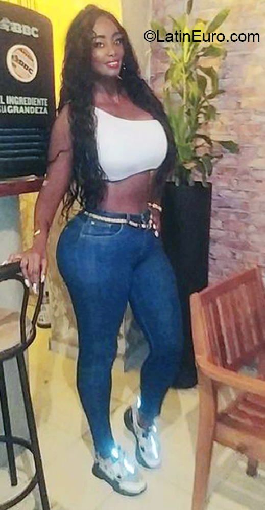 Date this cute Colombia girl Nidia from Cali CO31255