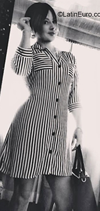Date this beautiful Costa Rica girl Millena from San Jose CR502