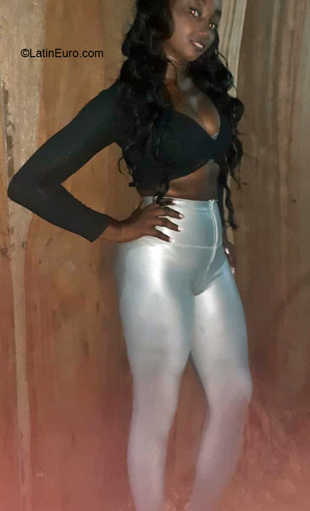 Date this beautiful Colombia girl Leofina from Antioquia CO31355