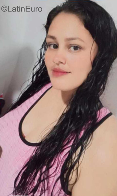 Date this tall Venezuela girl Lucia from Maracaibo VE4175
