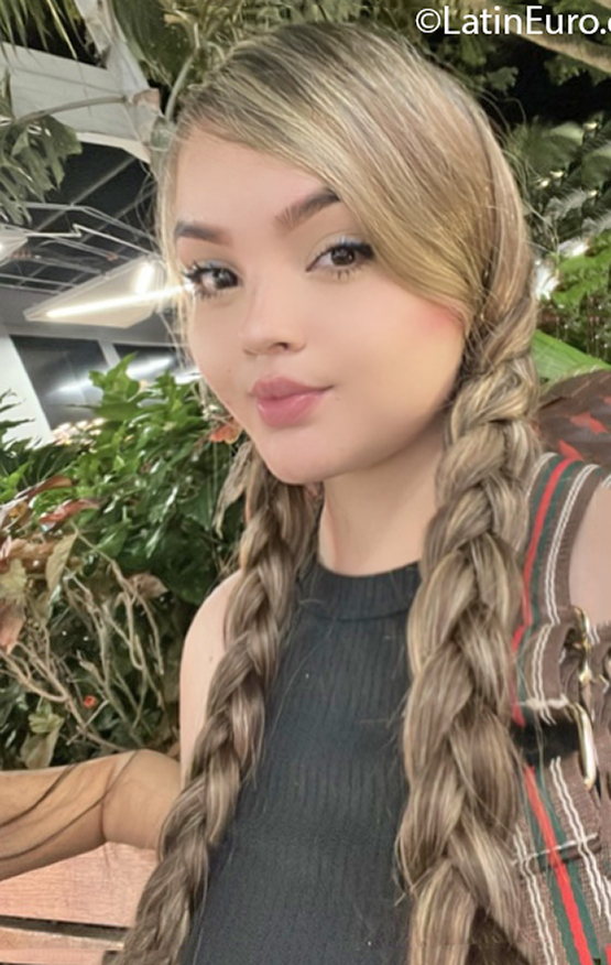 Date this passionate Colombia girl Manuela from Cartago CO31592