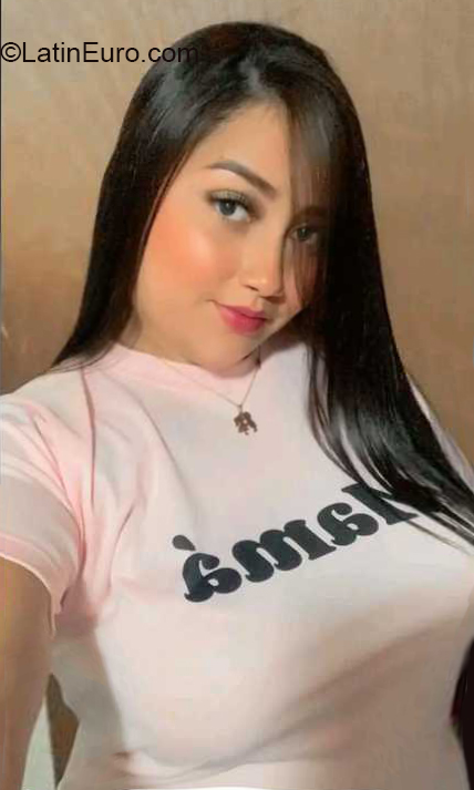 Date this charming Venezuela girl Keyla from Maracaibo VE4276