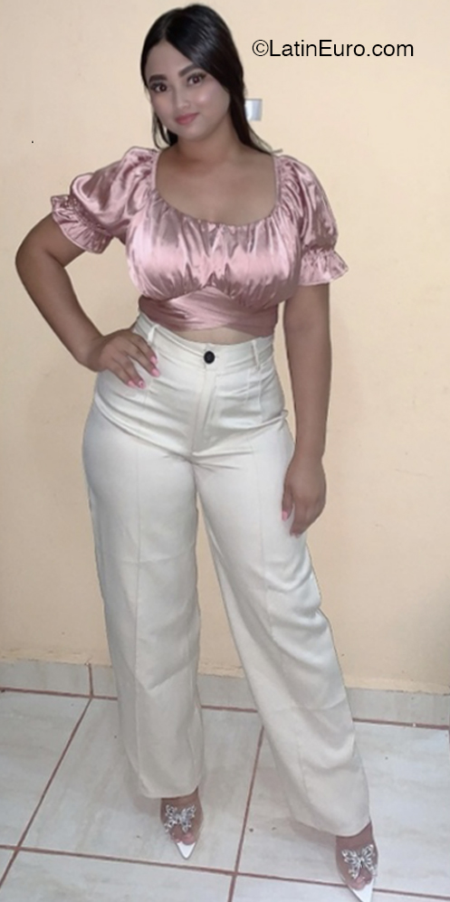 Date this funny Dominican Republic girl Rosalba from Santo Domingo DO41208