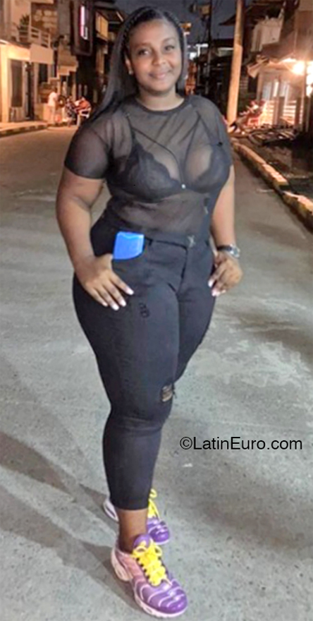 Date this tall Colombia girl Sara romero from Cali CO32204