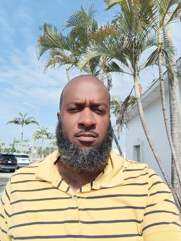 Date this passionate United States man Mr_Mention007 from Fort Lauderdale US21952