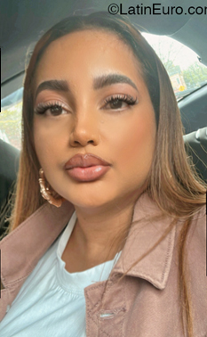 Date this happy United States girl Cataleya from New York US22121