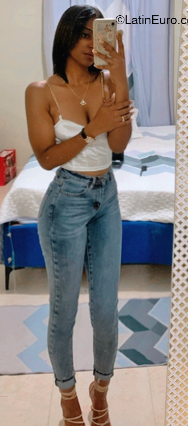Date this young Dominican Republic girl Maddy from Santo Domingo DO47648