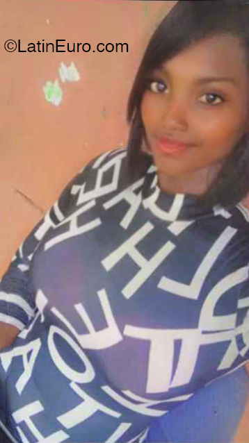 Date this passionate Dominican Republic girl Alesandra from santo domingo DO53017