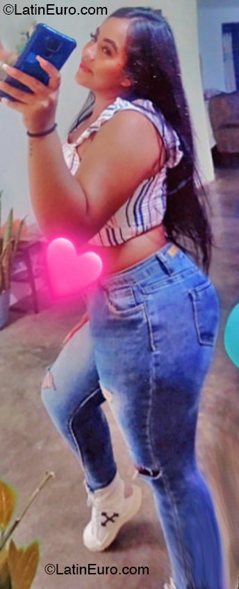 Date this funny Venezuela girl Lia from Caracas VE4955