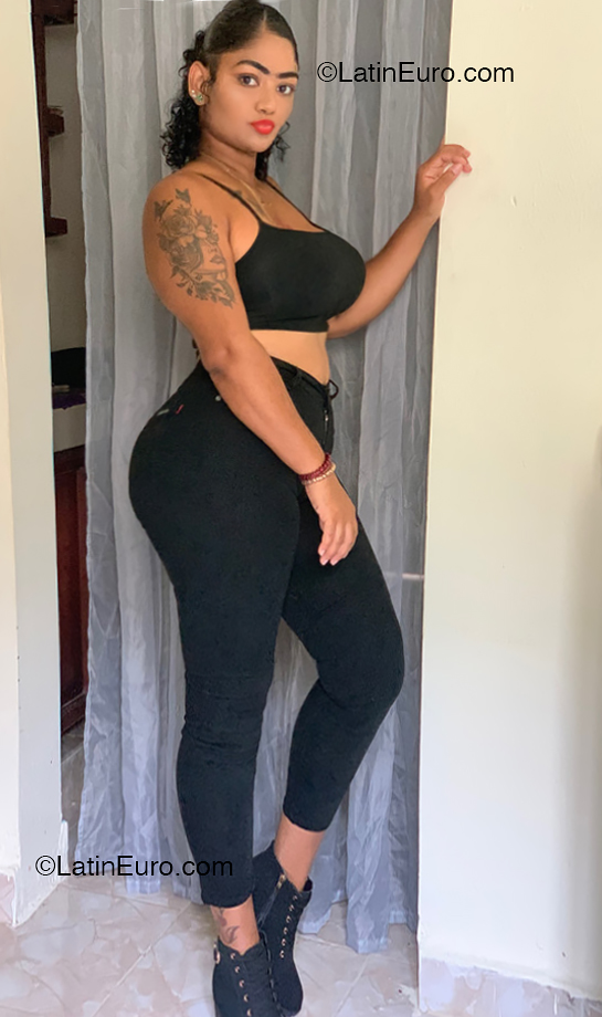 Date this nice looking Dominican Republic girl Ruth from Higuey DO53578