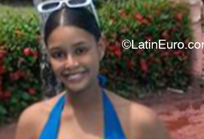 Date this tall Dominican Republic girl Yulissa from Constanza DO53588