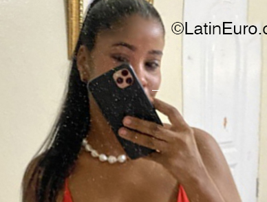 Date this nice looking Dominican Republic girl Julieta from Santo Domingo DO53731