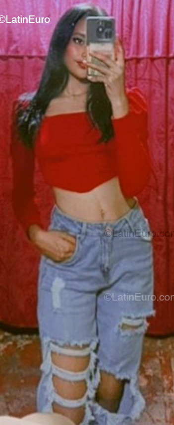 Date this sensual Venezuela girl Raicel from Trujillo VE5064