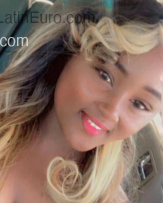 Date this hot Dominican Republic girl Luz from Santo Domingo DO53935