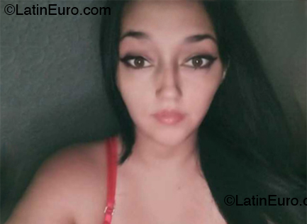 Date this happy Colombia girl Maite from Bucaramannga CO33176