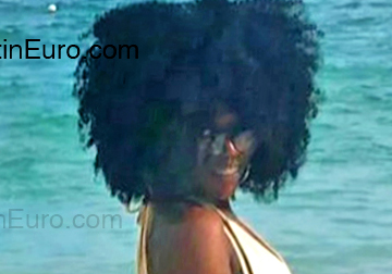 Date this exotic Dominican Republic girl Angie from Santo Domingo DO54067