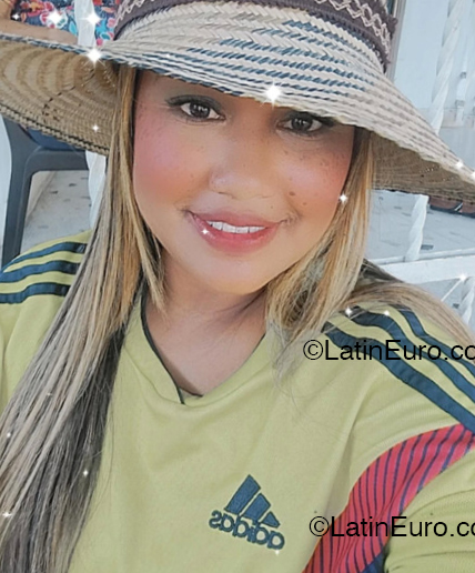 Date this tall Colombia girl Eve from Cartagena CO33257