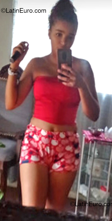 Date this good-looking Dominican Republic girl Maria from Santiago DO54911