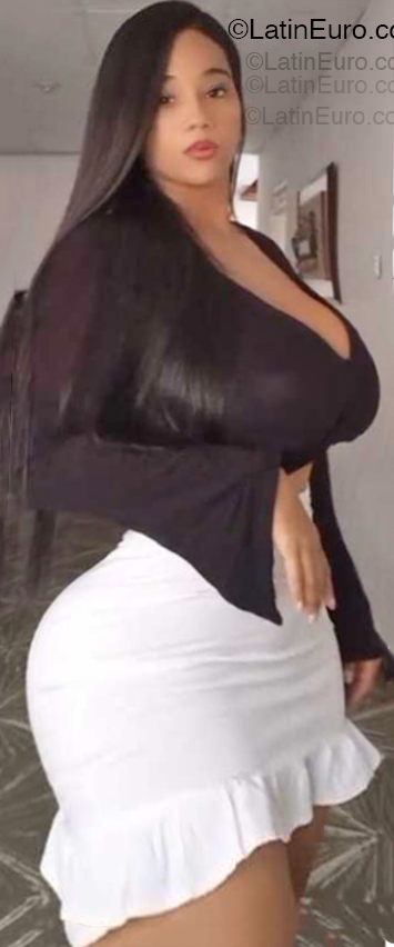 Date this hot Colombia girl Candela from Cali CO33319