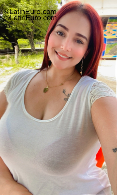 Date this sensual Colombia girl Lizmain from Bogota CO33333