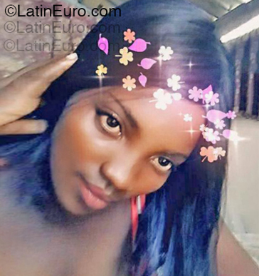 Date this hot Dominican Republic girl Maribel from Santiago DO55037