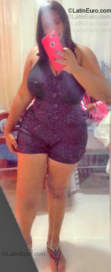 Date this sultry Dominican Republic girl Marbel from Santo Domingo DO55061