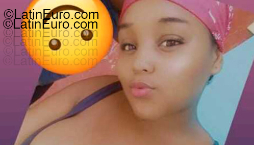 Date this exotic Dominican Republic girl Yelizabeth from Santo Domingo DO55155