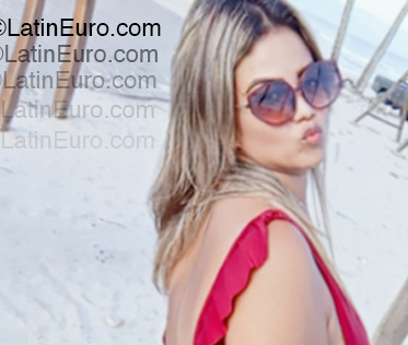 Date this pretty Venezuela girl Katherin from Valencia VE5310